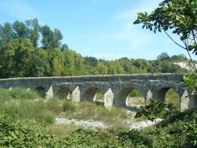 Viviers pont Romain